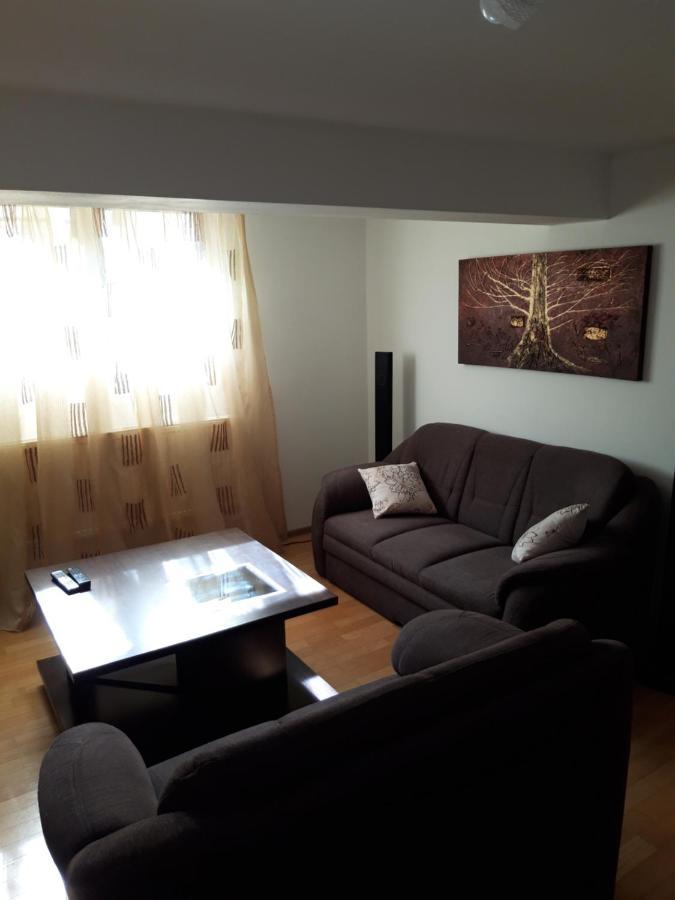 Papas Apartments Bucurestii Noi ภายนอก รูปภาพ