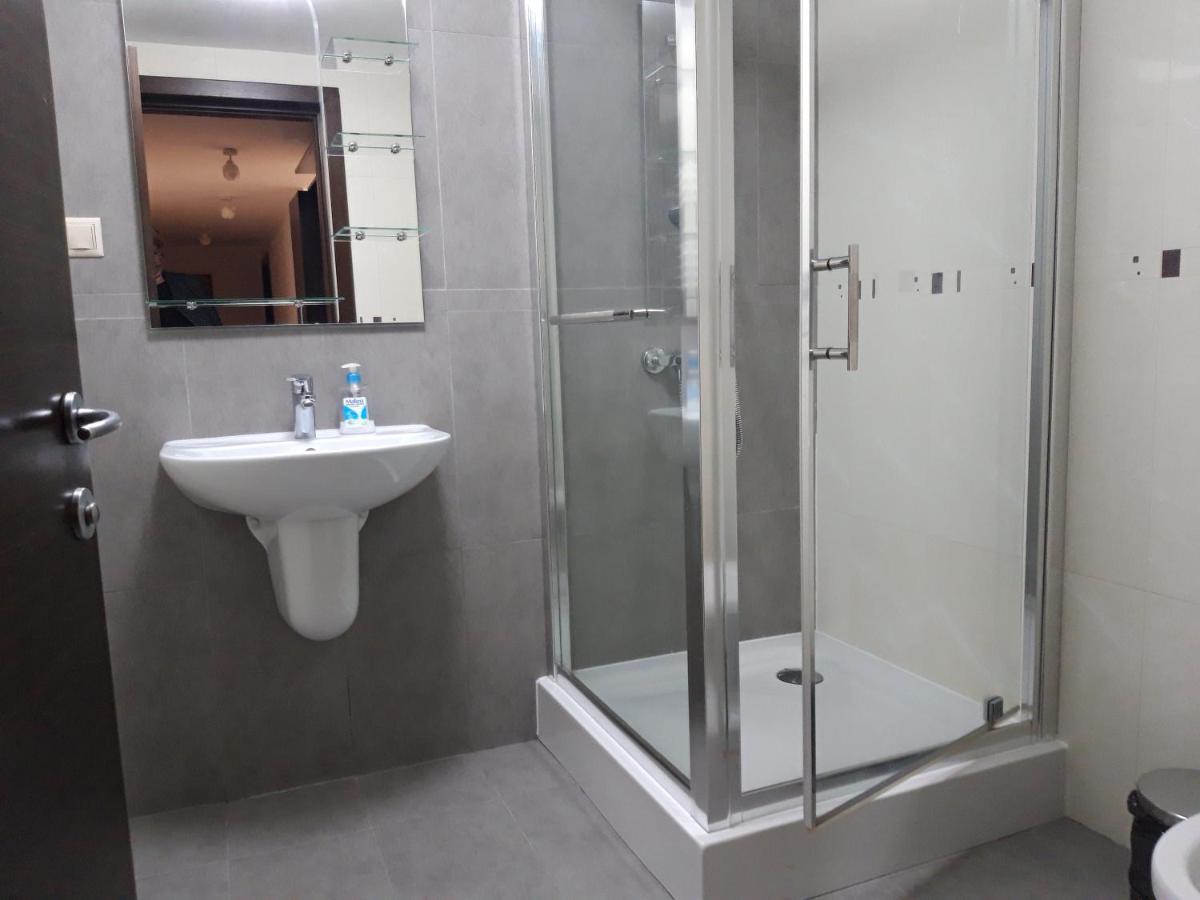 Papas Apartments Bucurestii Noi ภายนอก รูปภาพ