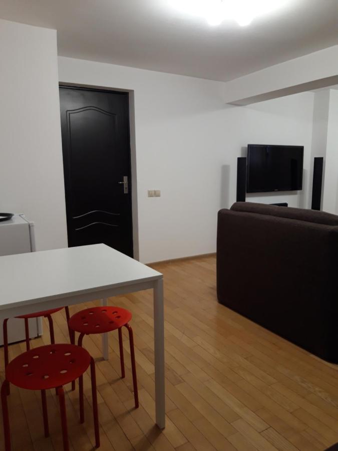 Papas Apartments Bucurestii Noi ภายนอก รูปภาพ